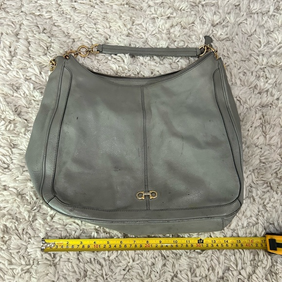 Salvatore Ferragamo Gray Leather Hobo Bag with Gold Chain vintage - Picture 6 of 7